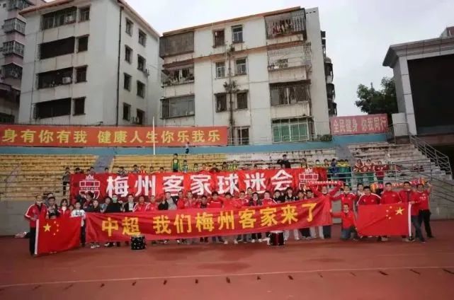 亚洲黄色网址在线观看